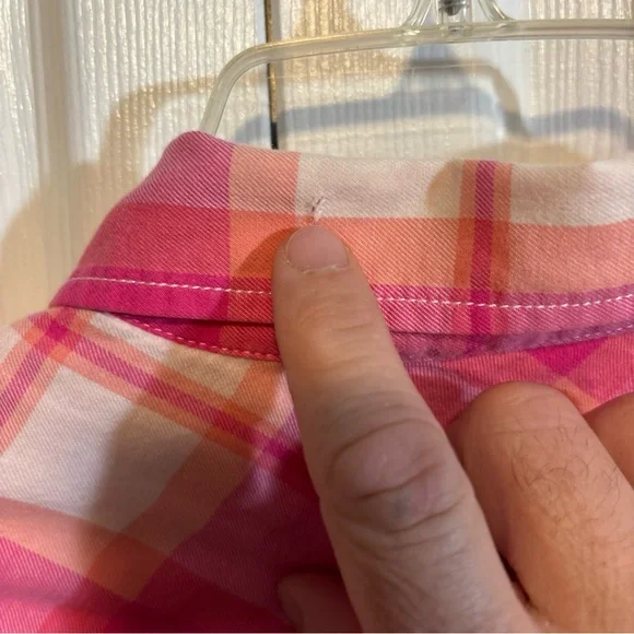 American Eagle Outfitters LS Button M Shirt Pink Plaid Favorite Fit women’s - Picture 7 of 9